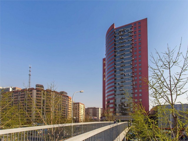 耐用性高旋转楼梯定做厂诚信为本